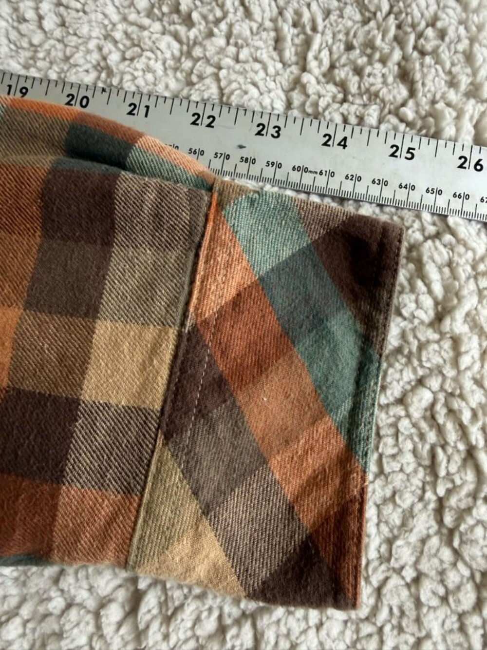 Legendary Whitetails Plaid Flannel Sherpa lined jacket - Size XL - Picture 8 of 15